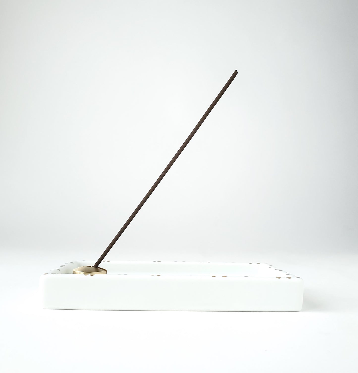 松栄堂 長手香皿 水玉