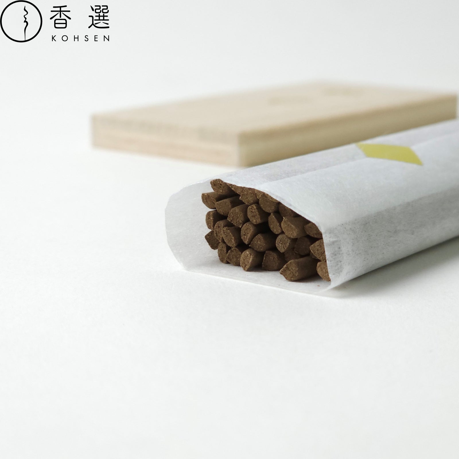 香彩堂 沈香［極品］ショート 桐箱 お香 お線香 インセンス 京都
